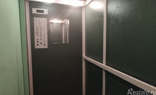 Продажа 2-комн квартиры на вторичном рынке Кронштадтский б-р,  д. 30