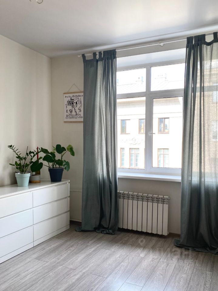 Продажа 3-комн квартиры на вторичном рынке Каменноостровский проспект, 22