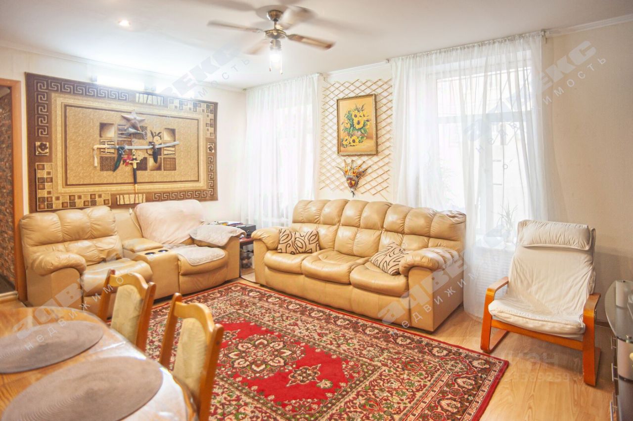 Продажа 3-комн квартиры на вторичном рынке Вознесенский проспект, 3-5