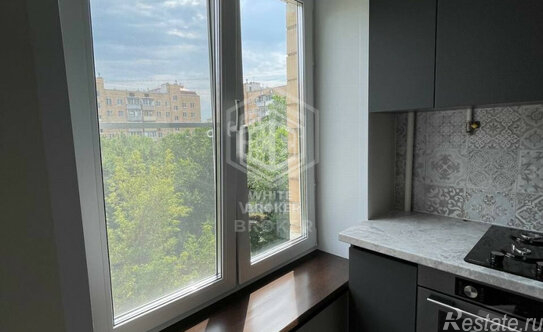 Продажа 2-комн квартиры на вторичном рынке улица Барклая,  д. 16 к3