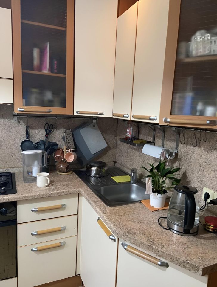 Продажа 1-комн квартиры на вторичном рынке улица Чугунные Ворота, 9К1