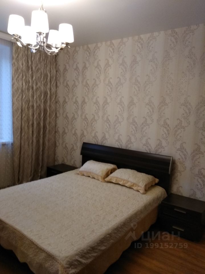 Аренда 2-комн квартиры на вторичном рынке Реутов, Юбилейный проспект, 33