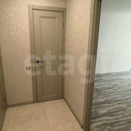 Продажа 2-комн квартиры на вторичном рынке улица Довженко,  д. 6