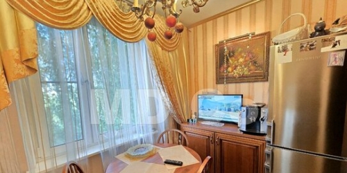 3-комн квартира улица Пришвина,  д. 17