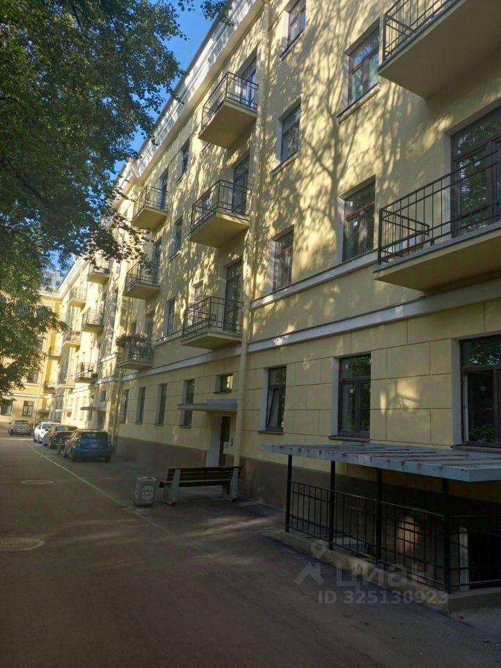 Продажа 1-комн квартиры на вторичном рынке Кронштадт, улица Аммермана, 46