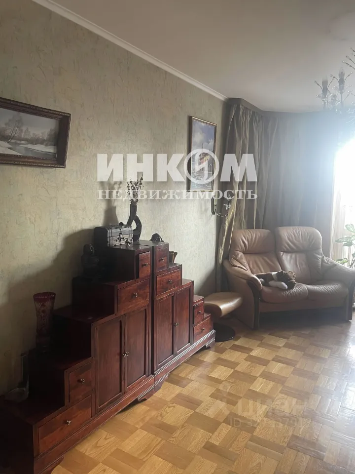 Продажа 4-комн квартиры на вторичном рынке Варшавское шоссе, 108К1