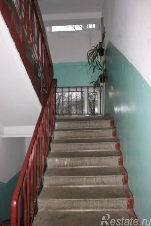 Продажа 3-комн квартиры на вторичном рынке Кировск, ул. Набережная,  д. 1,  к. 1