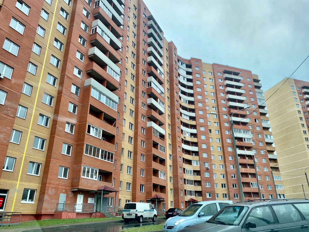 Продажа 3-комн квартиры на вторичном рынке Имени В.Н. Махалина мкр, 37