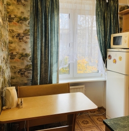 Продажа 2-комн квартиры на вторичном рынке Меншиковский проспект,  д. 17
