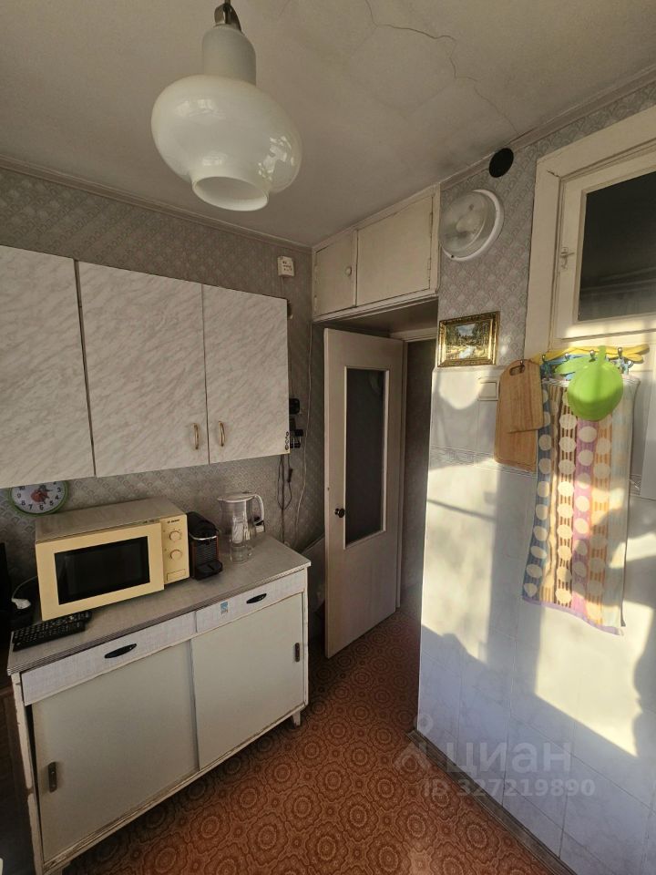 Продажа 2-комн квартиры на вторичном рынке Подольск, Октябрьский проспект, 5