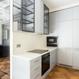 Продажа 5-комн квартиры на вторичном рынке Лаврушинский пер,  д. 17,  к. 4