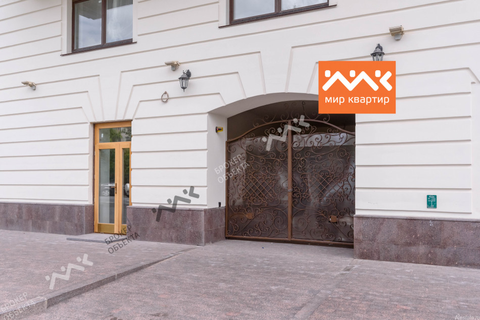 Продажа 4-комн квартиры в новостройке Рентгена ул,  д. 19