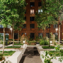 Продажа 2-комн квартиры на вторичном рынке Ясеневая ул,  д. 12 к1