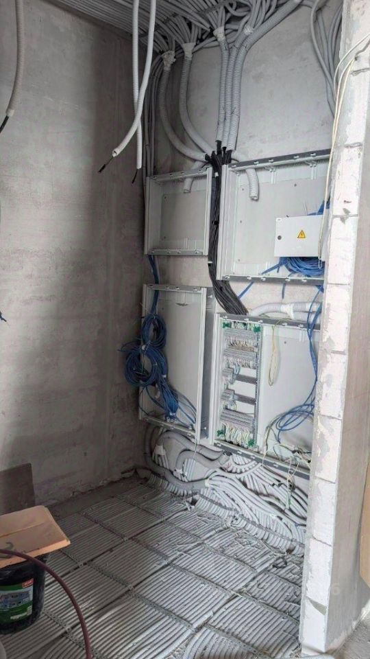 Продажа 4-комн квартиры на вторичном рынке Мичуринский проспект, 56