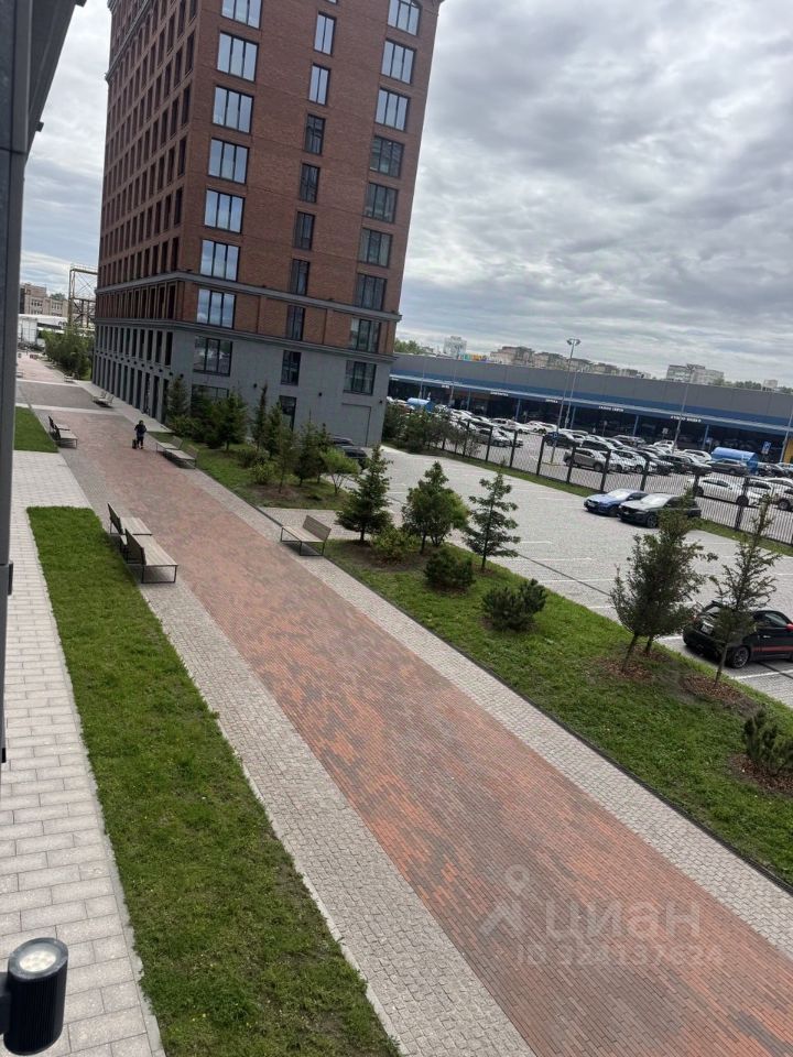 Продажа 3-комн квартиры на вторичном рынке набережная Макарова,  д. 58