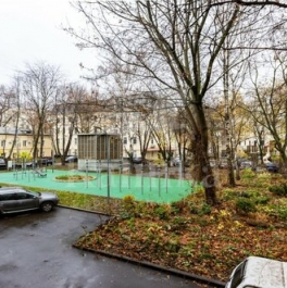 Продажа 4-комн квартиры на вторичном рынке Патриарший Б. пер