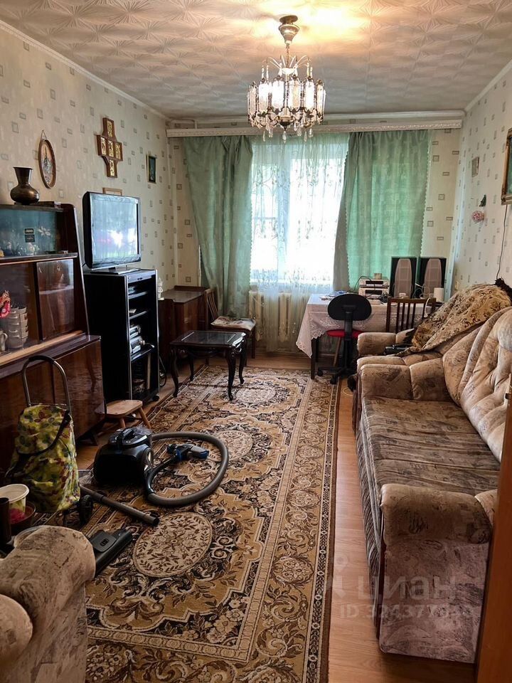 Продажа 3-комн квартиры на вторичном рынке пос. Мещерское, 11