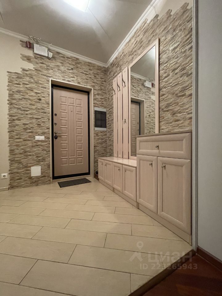 Аренда 2-комн квартиры на вторичном рынке Кастанаевская улица, 41К2