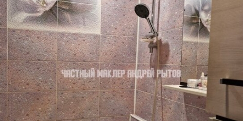 2-комн квартира улица Грекова,  д. 9