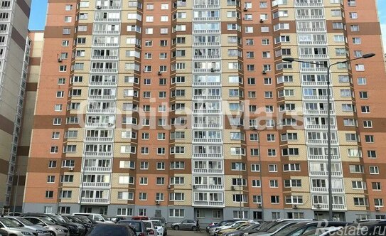 Аренда 3-комн квартиры на вторичном рынке улица Фабрициуса,  д. 20