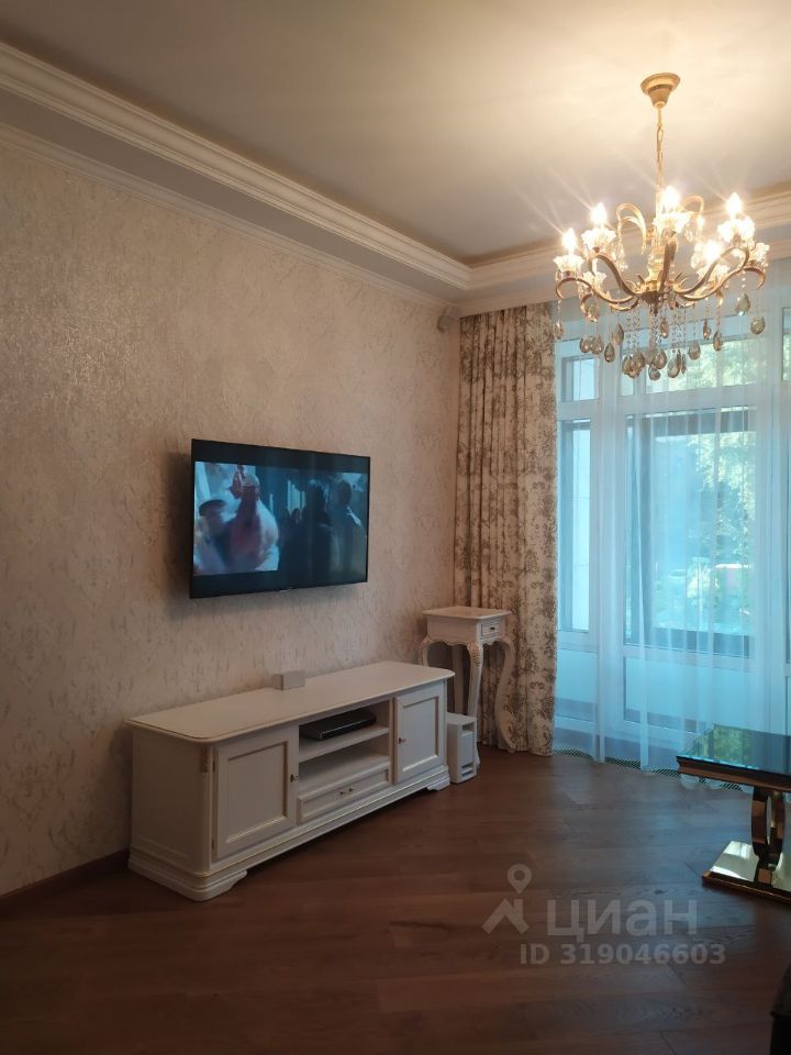 Аренда 1-комн квартиры на вторичном рынке Верхняя улица, 20к1