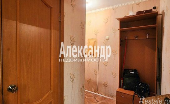 Продажа 1-комн квартиры на вторичном рынке Кириши г, Ленина пр-кт,  д. 15