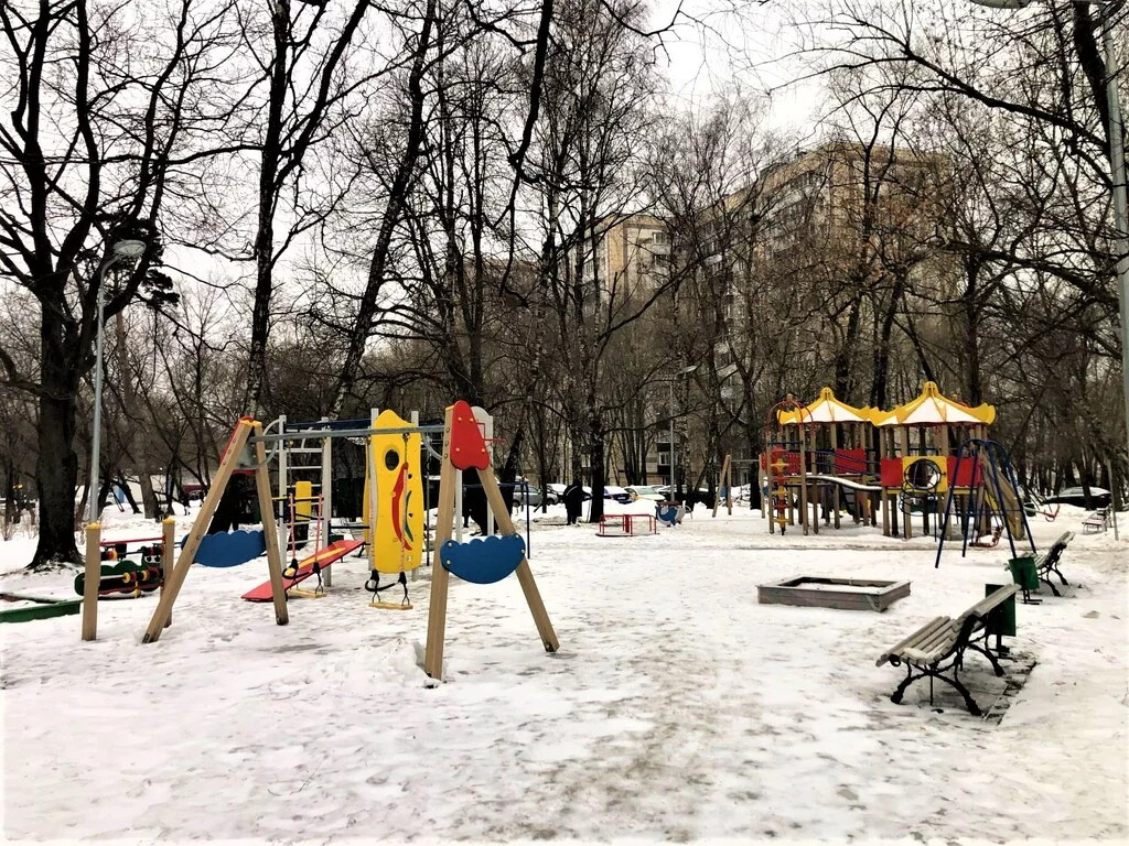 Продажа комнаты ул. Бакинская,  д. 2