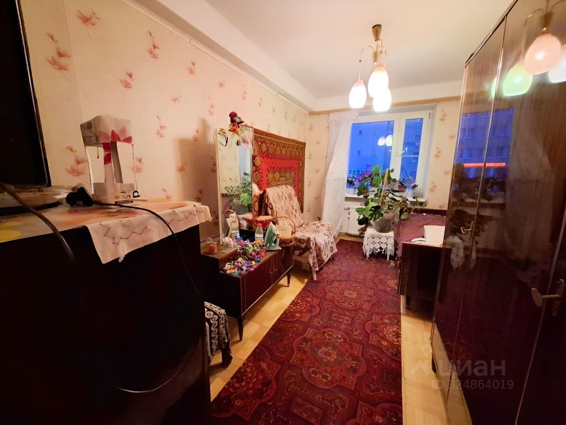Продажа 4-комн квартиры на вторичном рынке улица Сантьяго-де-Куба, 6К2