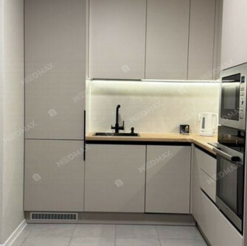 2-комн квартира улица Вавиловых,  д. 4 к1