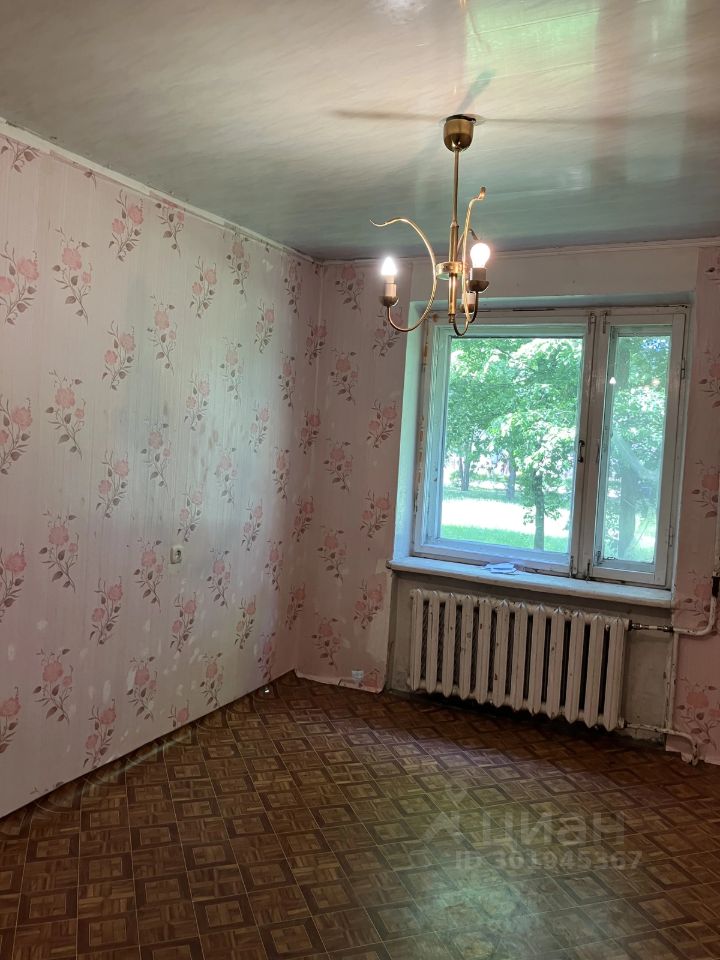 Продажа 3-комн квартиры на вторичном рынке Кировск, Набережная улица, 1к1