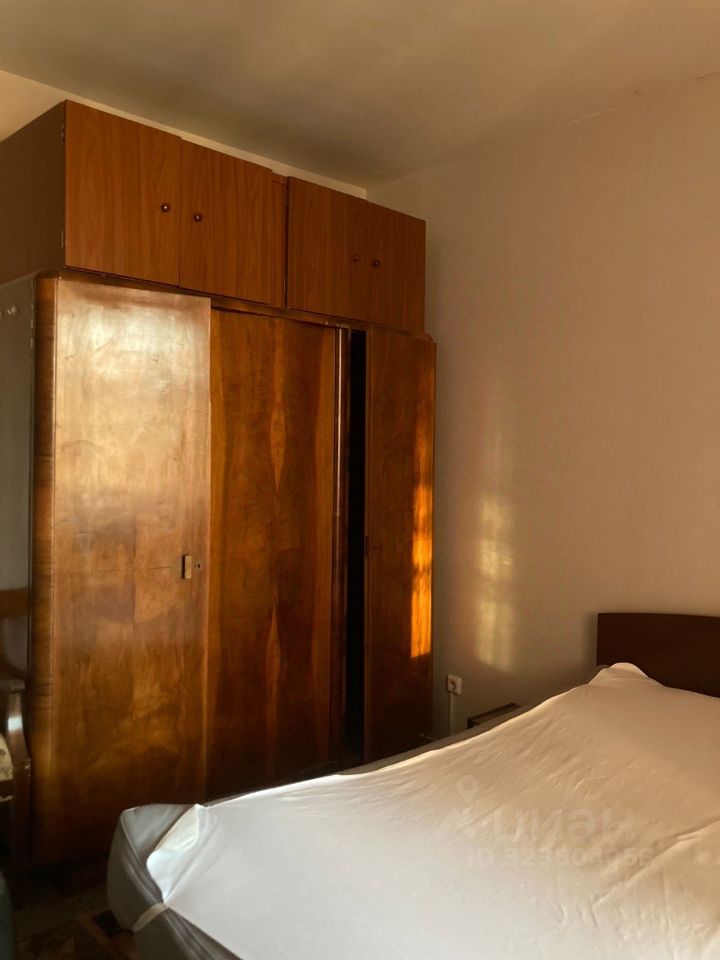 Аренда 2-комн квартиры на вторичном рынке Реутов, улица Октября, 18