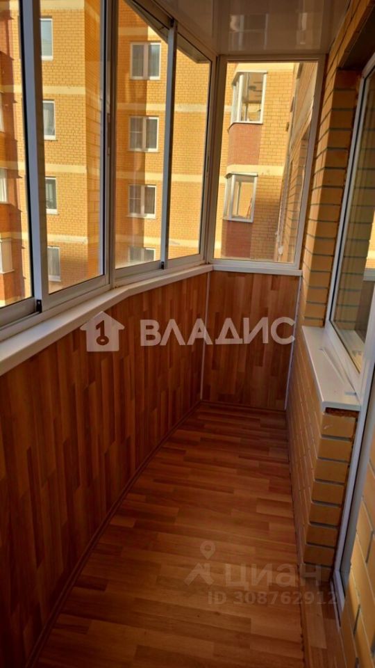 Продажа 1-комн квартиры на вторичном рынке Андреевка пгт, улица Староандреевская, 43к2