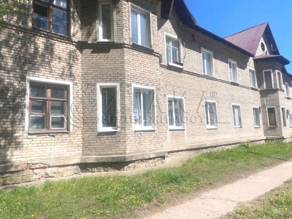 Продажа комнаты Кировск, Комсомольская ул., д. 9