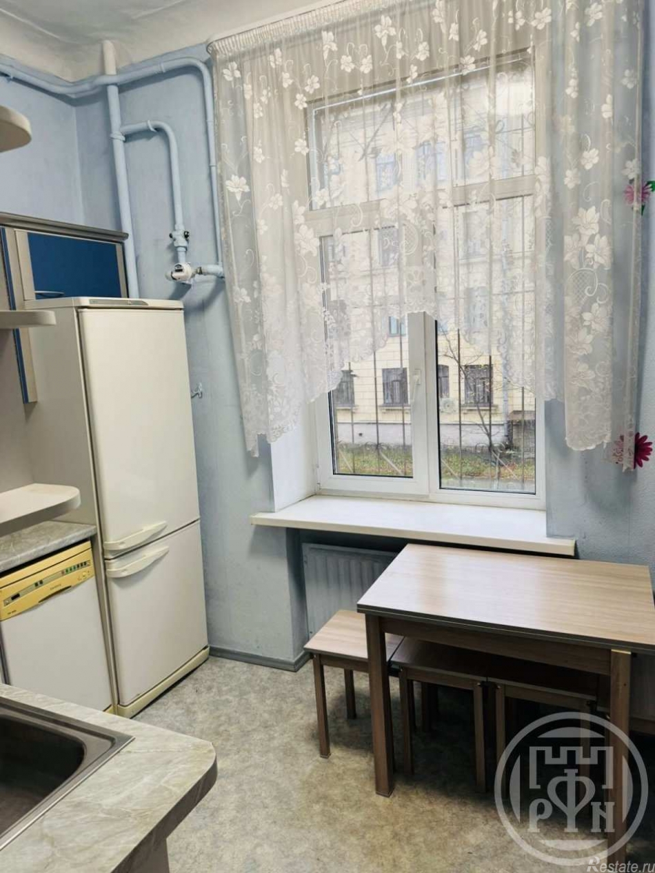 Продажа 3-комн квартиры на вторичном рынке Энгельса пр.,  д. 40