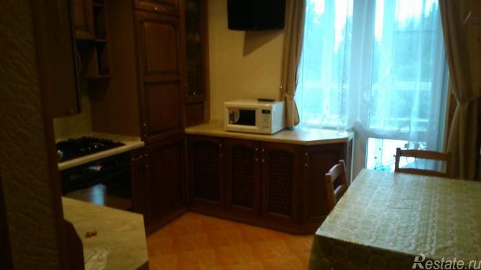 Продажа 2-комн квартиры на вторичном рынке Гатчина г, 25 Октября пр-кт,  д. 52,  к. б