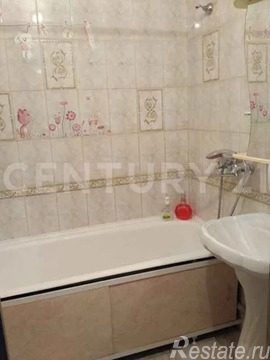 Продажа 3-комн квартиры на вторичном рынке Красково, 2-я Заводская ул,  д. 26
