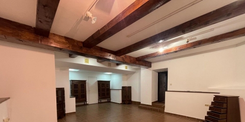 Помещение свободного назначения Трёхпрудный переулок,  д. 8