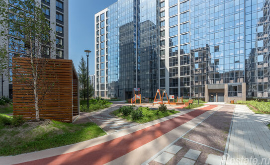 Продажа 1-комн квартиры на вторичном рынке Манчестерская улица,  д. 3 к2