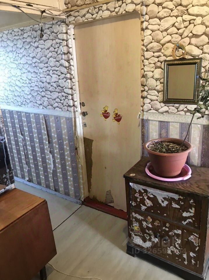 Продажа 3-комн квартиры на вторичном рынке Коммунар г., улица Пионерская, 19