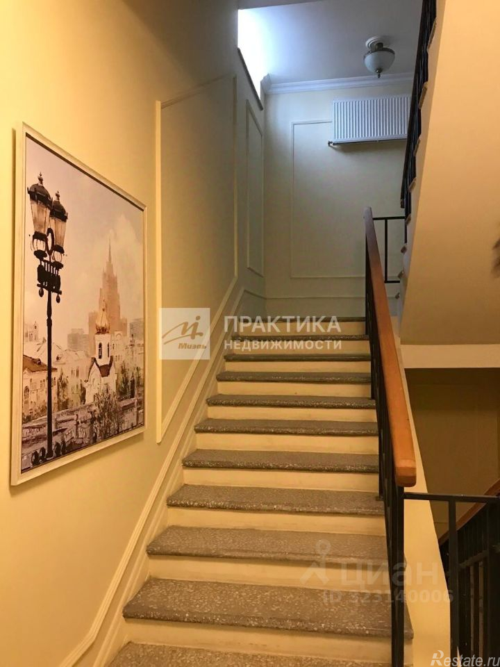 Продажа отдельного здания улица Чистова,  д. 10