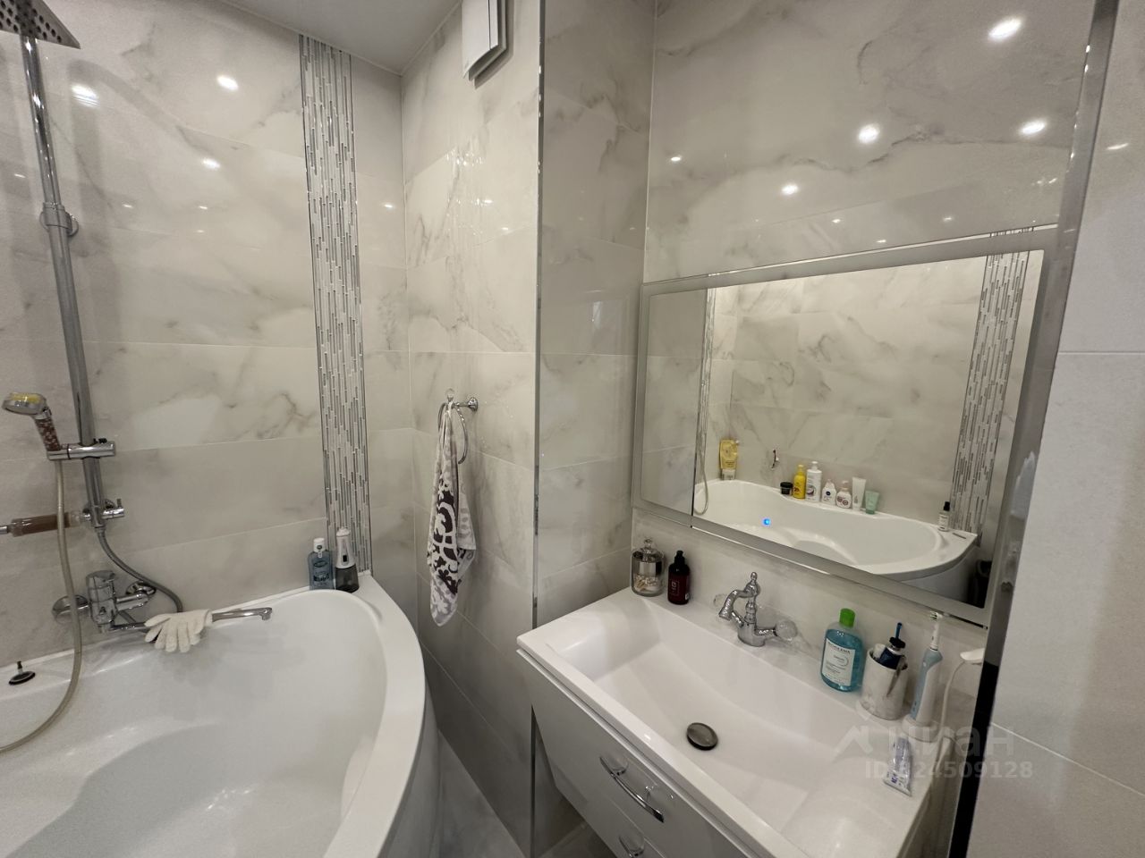 Продажа 2-комн квартиры на вторичном рынке улица Николо-Хованская, 26к1