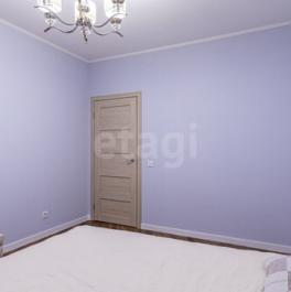 Продажа 3-комн квартиры на вторичном рынке Комендантский пр-кт