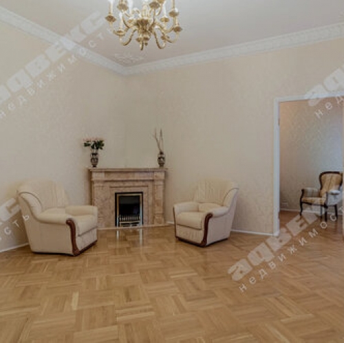 2-комн квартира Макаренко пер