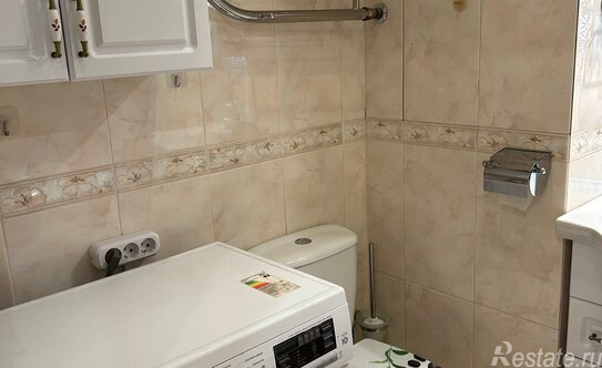 Продажа 1-комн квартиры на вторичном рынке улица Авиаторов,  д. 30