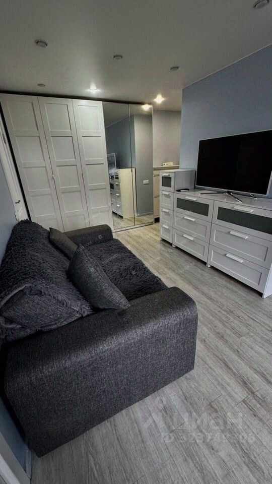 Аренда 2-комн квартиры на вторичном рынке Днепропетровская улица, 45