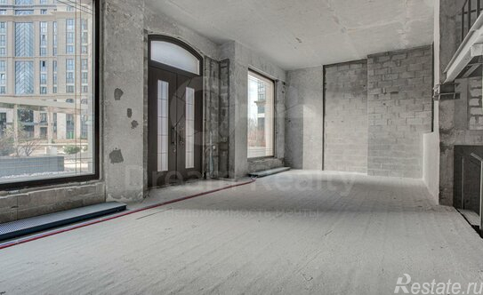 Продажа 4-комн квартиры на вторичном рынке ул Нежинская,  д. 5,  к. 2