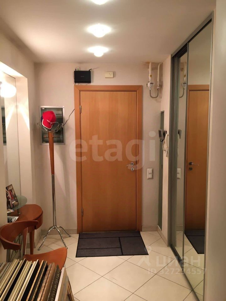 Продажа 3-комн квартиры на вторичном рынке улица Рашетова, 6