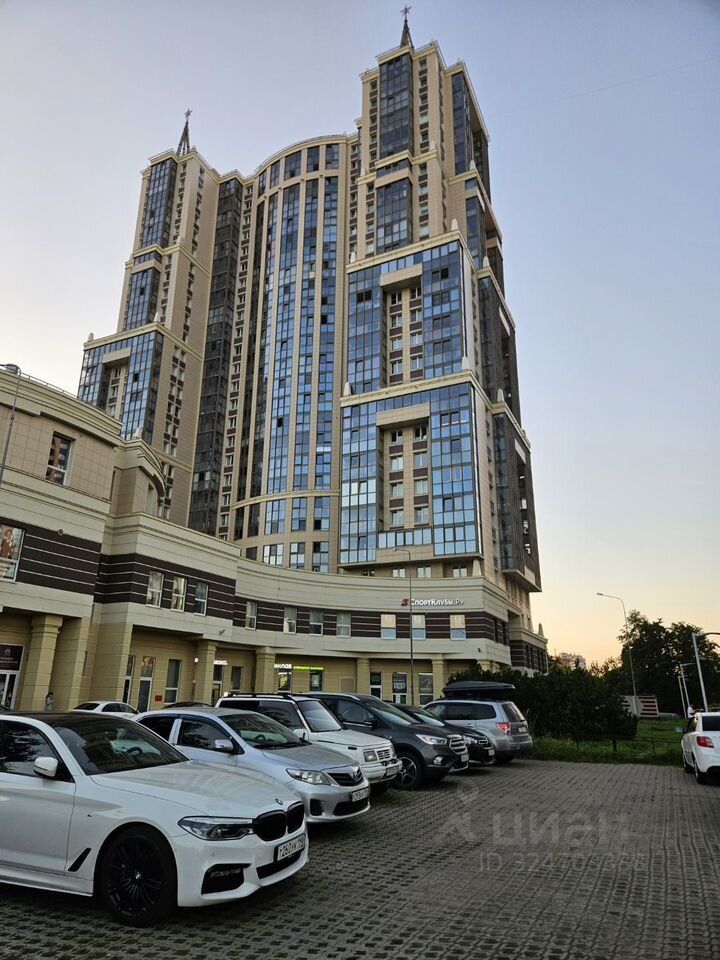Продажа 2-комн квартиры на вторичном рынке улица Типанова, 25к1