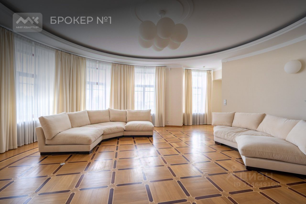 Продажа 5-комн квартиры на вторичном рынке улица Блохина, 2/77