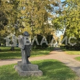 Продажа 2-комн квартиры на вторичном рынке Апрельская улица,  д. 5